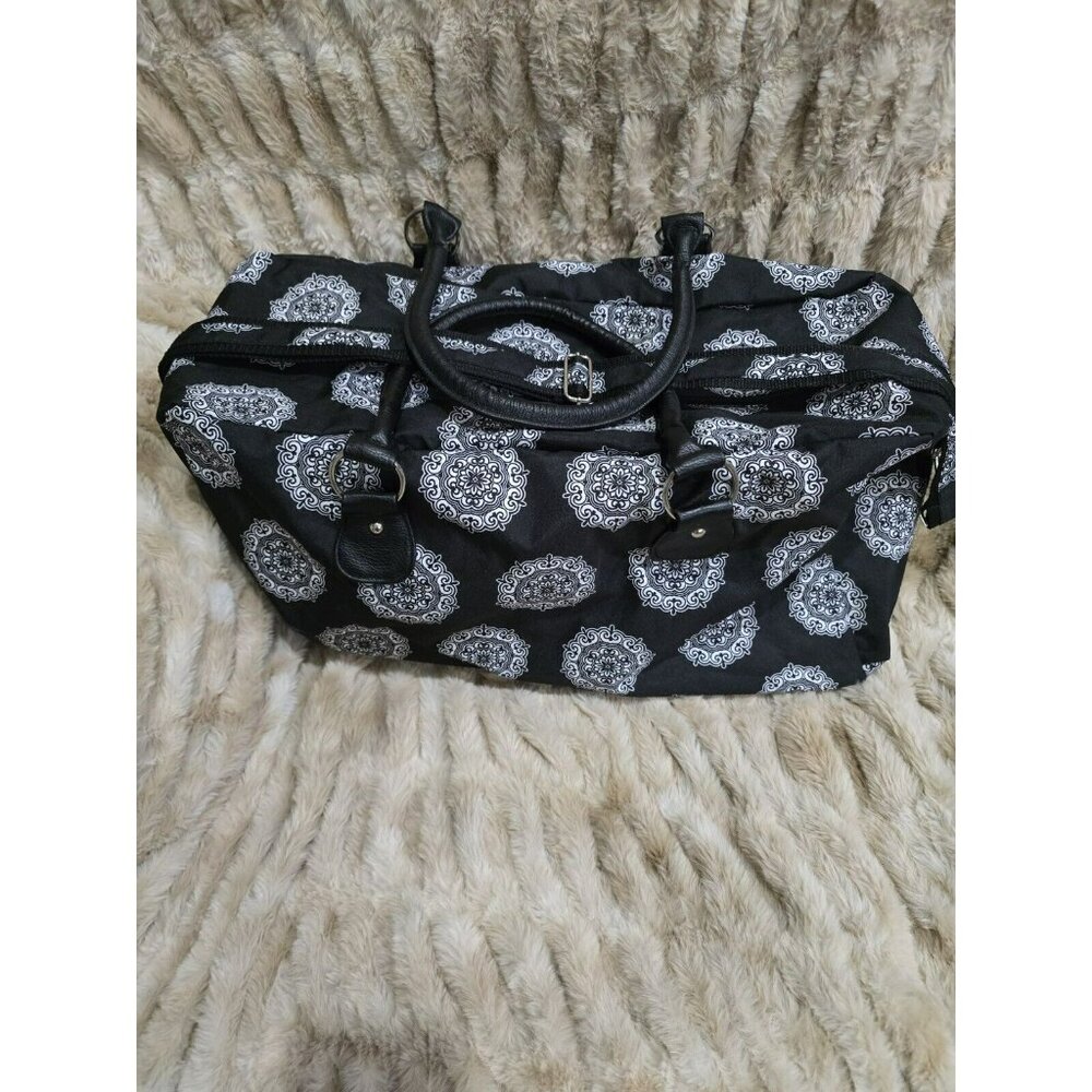 WB Brand Duffle Travel Weekend Weekender Bag Purse Travel Vacation Vacay Folds